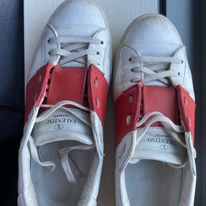 AUTHENTIC Valentino Garavani Open Leather Trainers